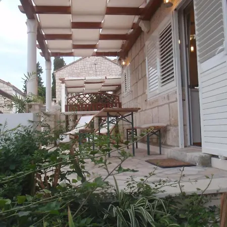 Daire Plaza - One Bedroom With Sea View *