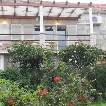 Plaza - One Bedroom With Sea View 아파트
